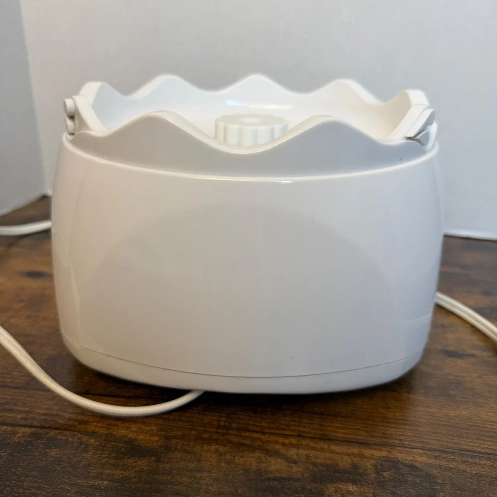Cuisinart Ice Cream Maker White ICE-20‎ Frozen Yogurt Sorbet Maker Base Only